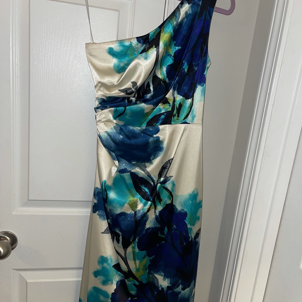 London Times Floral satin one shoulder